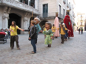 Cercavila a c&agrave;rrec del grup Fal&middot;lera Gironina