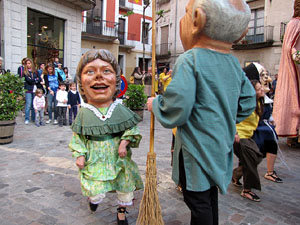 Cercavila a c&agrave;rrec del grup Fal&middot;lera Gironina
