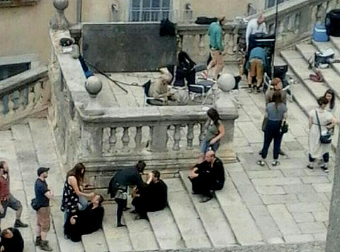 Rodatge a les escales de la Catedral amb ex&egrave;rcits de Tyrell i Sparrows