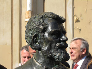 Inauguraci&oacute; escultura de Laure&agrave; Dalmau i Pla