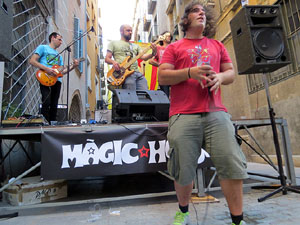 Actuaci&oacute; de Magic Hoodoo organitzada per l'Ateneu 
