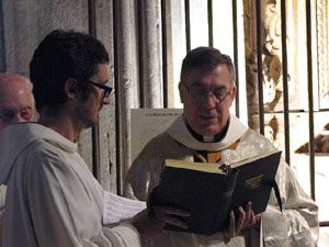 Festa de la Mare de D&eacute;u de Gr&agrave;cia i de Bell-ull als claustres de la Catedral de Girona