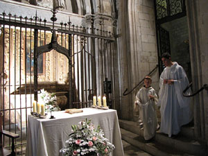 Festa de la Mare de D&eacute;u de Gr&agrave;cia i de Bell-ull als claustres de la Catedral de Girona