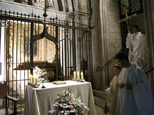 Festa de la Mare de D&eacute;u de Gr&agrave;cia i de Bell-ull als claustres de la Catedral de Girona