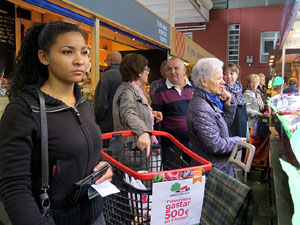 Mercat del Lle&oacute;. Lliurament del premi T'atreveixes a gastar 500 euros en tres hores?