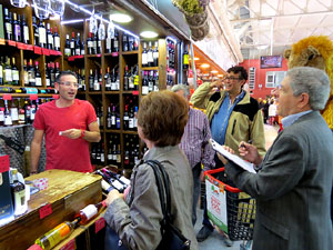 Mercat del Lle&oacute;. Lliurament del premi T'atreveixes a gastar 500 euros en tres hores?