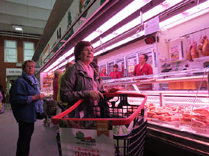 Mercat del Lle&oacute;. Lliurament del premi T'atreveixes a gastar 500 euros en tres hores?