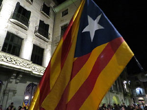 Concentraci&oacute; a la pla&ccedil;a del Vi per celebrar el nomenament de Carles Puigdemont com a candidat a la Generalitat de Catalunya