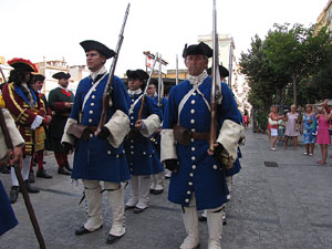 Desfilada a la pla&ccedil;a del Vi