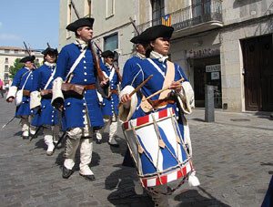 Desfilada a la pla&ccedil;a del Vi