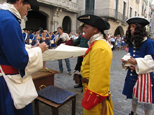 Clavetejat de la bandera a la pla&ccedil;a del Vi