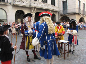 Clavetejat de la bandera a la pla&ccedil;a del Vi