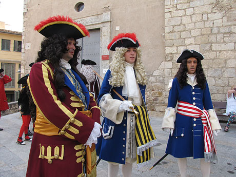 Sortida de l'antic convent de la Merc&egrave;