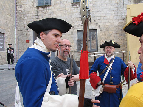 El regiment de Sant Narc&iacute;s amb Francesc Riart, assessor hist&ograve;ric de l'Ex&egrave;rcit de Catalunya