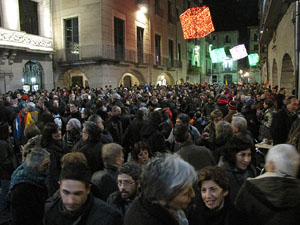 Concentraci&oacute; en defensa de l'escola en catal&agrave; a la pla&ccedil;a del Vi