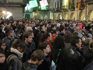 Concentraci&oacute; en defensa de l'escola en catal&agrave; a la pla&ccedil;a del Vi