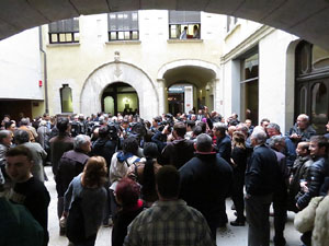 Ple de ren&uacute;ncia de Carles Puigdemont com alcalde de Girona
