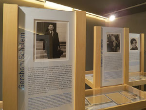 Inauguraci&oacute; de l'exposici&oacute; Walter Benjamin. Constel&middot;lacions de l'exili