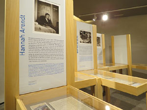 Inauguraci&oacute; de l'exposici&oacute; Walter Benjamin. Constel&middot;lacions de l'exili