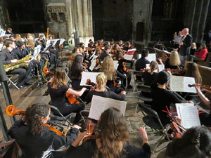 Concert de  l'orquestra Simf&ograve;nica i Conjunt de Vent de l'Institut Guilford, de New Haven, Connecticut a la catedral de Girona