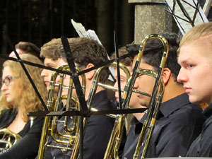 Concert de  l'orquestra Simf&ograve;nica i Conjunt de Vent de l'Institut Guilford, de New Haven, Connecticut a la catedral de Girona