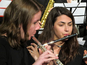 Concert de  l'orquestra Simf&ograve;nica i Conjunt de Vent de l'Institut Guilford, de New Haven, Connecticut a la catedral de Girona