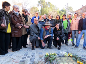 Instal&middot;laci&oacute; de setze llambordes Stolpersteine per recordar els gironins deportats als camps de concentraci&oacut
