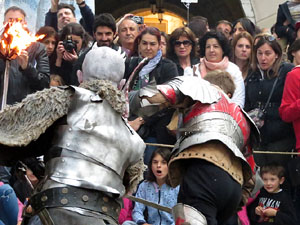 Girona de Gel i Foc. Combats medievals pel grup Drak&ograve;nia. Estrena de la sisena temporada de Joc de Trons a Girona