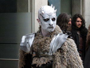 Girona de Gel i Foc. Combats medievals pel grup Drak&ograve;nia. Estrena de la sisena temporada de Joc de Trons a Girona