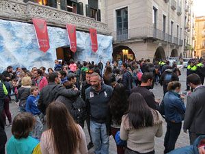 Girona de Gel i Foc. Combats medievals pel grup Drak&ograve;nia. Estrena de la sisena temporada de Joc de Trons a Girona