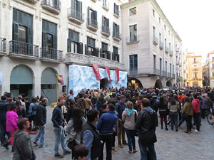 Girona de Gel i Foc. Combats medievals pel grup Drak&ograve;nia. Estrena de la sisena temporada de Joc de Trons a Girona