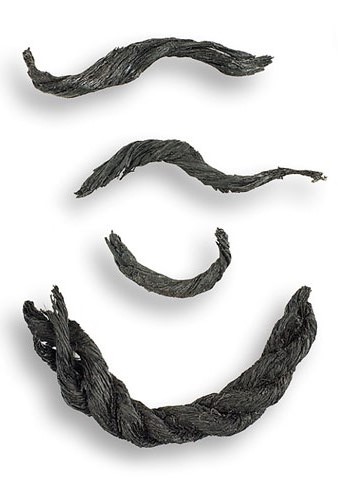 Cordes. Fibres d�ortiga. M&eacute;s gran: 7 x 0,9 cm