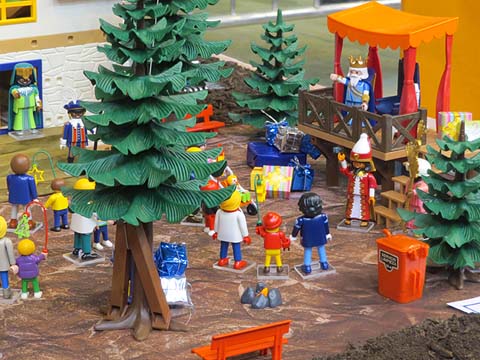 Detall del diorama 'Girona tot l'any. L'arribada dels Reis', obra de Mar Alcaide & Dani Lara