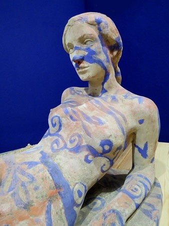 Mediterr&agrave;nia. Reproducci&oacute; pintada per Ignasi Esteve. 1999. Terracuita, 65 x 170 x 60 cm