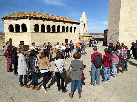 Festival MOT. La Girona de Miquel Fa&ntilde;anas. Ruta liter&agrave;ria a trav&eacute;s de les seves obres ambientades a Girona