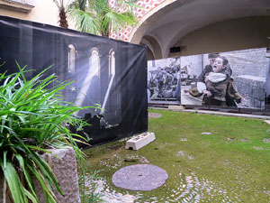 Exposici&oacute; Girona Plat&oacute;. Imatges de les escenes de la s&egrave;rie Joc de Trons rodades a Girona
