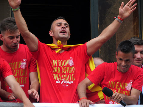 Celebraci&oacute; a la pla&ccedil;a del Vi