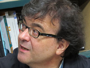 Signatura de llibres de Javier Cercas a la llibreria Geli de Girona