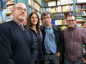 Signatura de llibres de Javier Cercas a la llibreria Geli de Girona