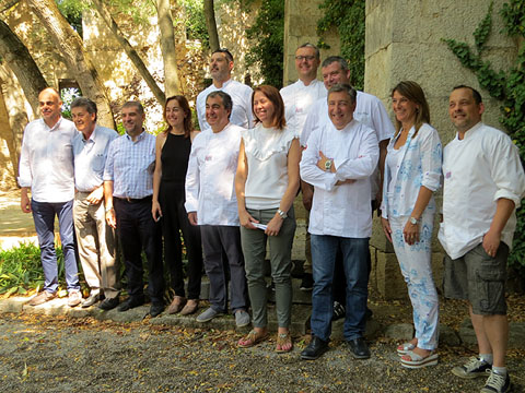 Imatge de grup dels participants en la presentaci&oacute;