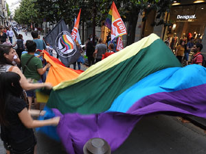 Manifestaci&oacute; contra l'homof&ograve;bia i la transf&ograve;bia, organitzada pel Consell Municipal de les Lesbianes, Gais,