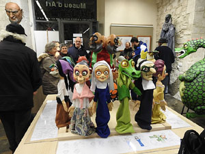 Monstrari de carrer. Inauguraci&oacute; de l'exposici&oacute; de figures de la imatgeria festiva popular de Nuxu Perpiny&agrave
