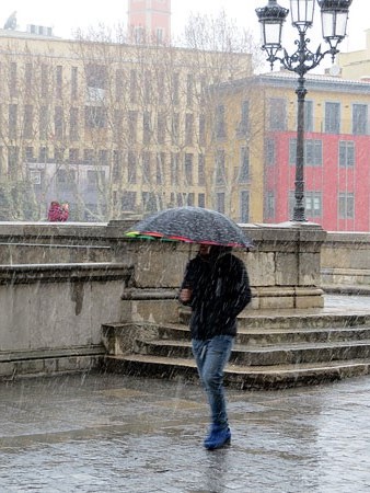 Neu al pont de Pedra