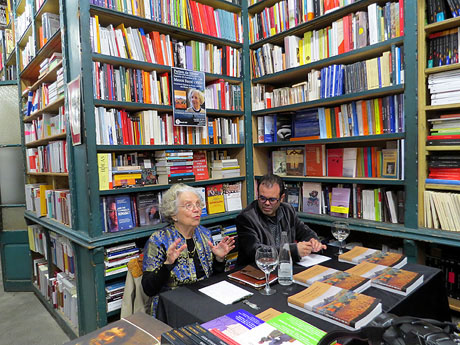 Llibreria Geli. Parlem de llibres? amb Merc&egrave; Ferr&eacute; Valls, autora de I un dia va ser el principi. Records d'excavaci&oacute; i de restauraci&oacute;