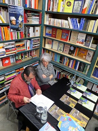 Maria Merc&egrave; Roca i Xavier Del&ograve;s durant l'esdeveniment