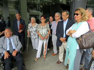Descobriment d'una placa en record de les persones treballadores de la f&agrave;rica Grober de Girona