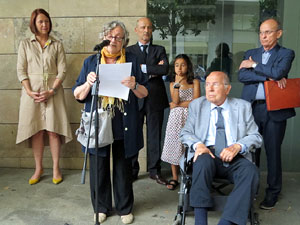 Descobriment d'una placa en record de les persones treballadores de la f&agrave;rica Grober de Girona
