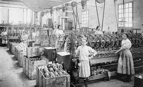Treballadores de la f&agrave;brica. 1910-1920