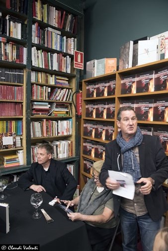 L'editor Enric Viladot, durant la presentaci&oacute; del llibre