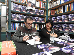 Llibreria Geli. Presentaci&oacute; de Catalunya bull, de Judit Pujad&oacute;